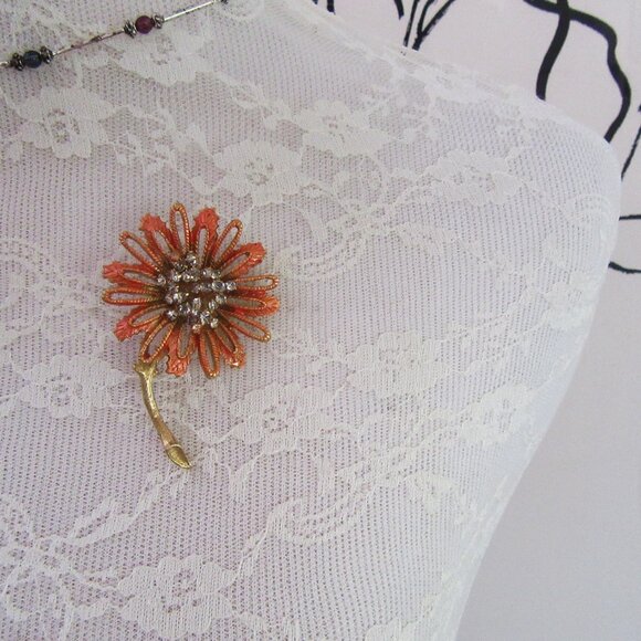 FLORENZA gold tone & rhinestone trembler coral orange sunflower brooch -Spring - Picture 2 of 8